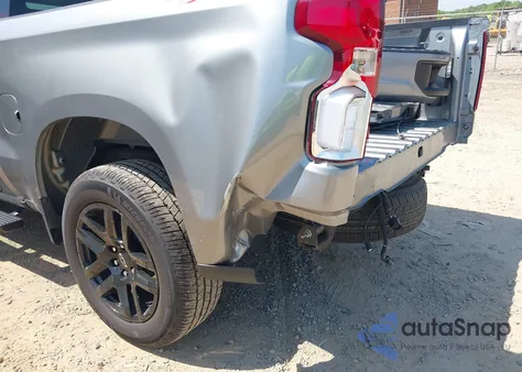 2024 Chevrolet Silverado 1500 4Wd Short Bed Rst z USA, uszkodzony, nr VIN 3GCUDEE84RG193084